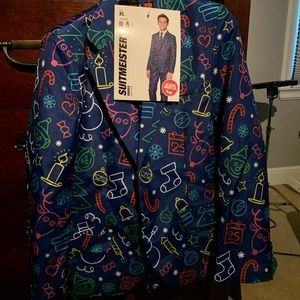 Boys XL holiday suit with tie.